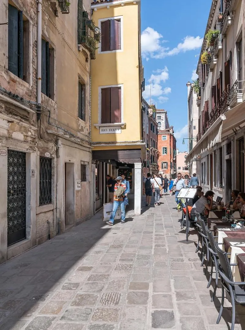 Hotel Grifoni Venice Italy