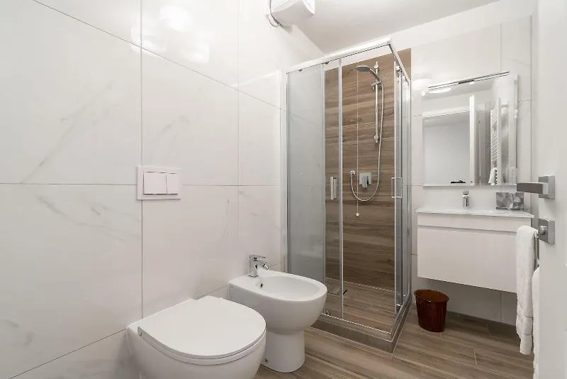ונציה Hotel Grifoni 0*,  איטליה